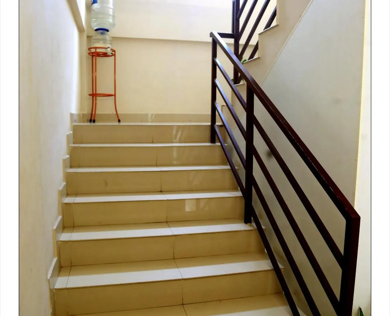 New Aliyans Hotel & Restaurant Kochi